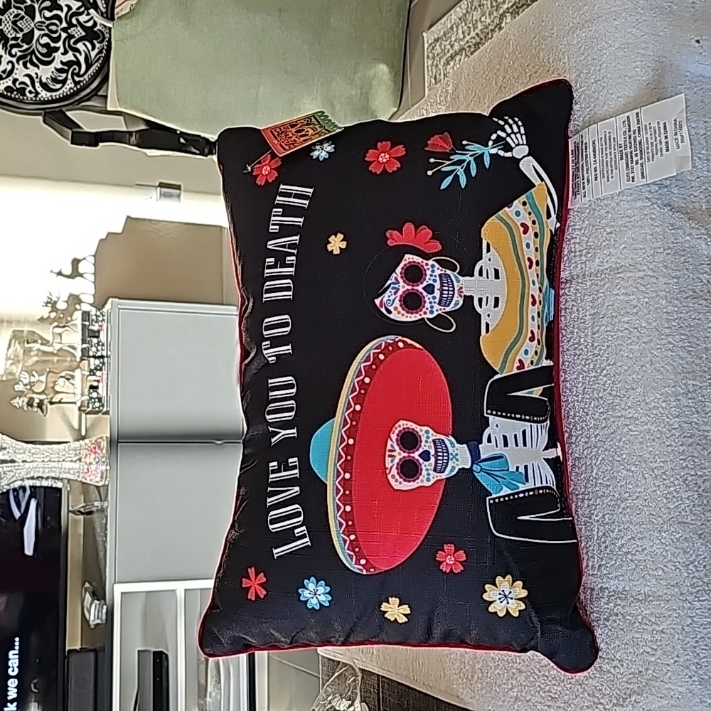 NWT ❤️ U 2 Death